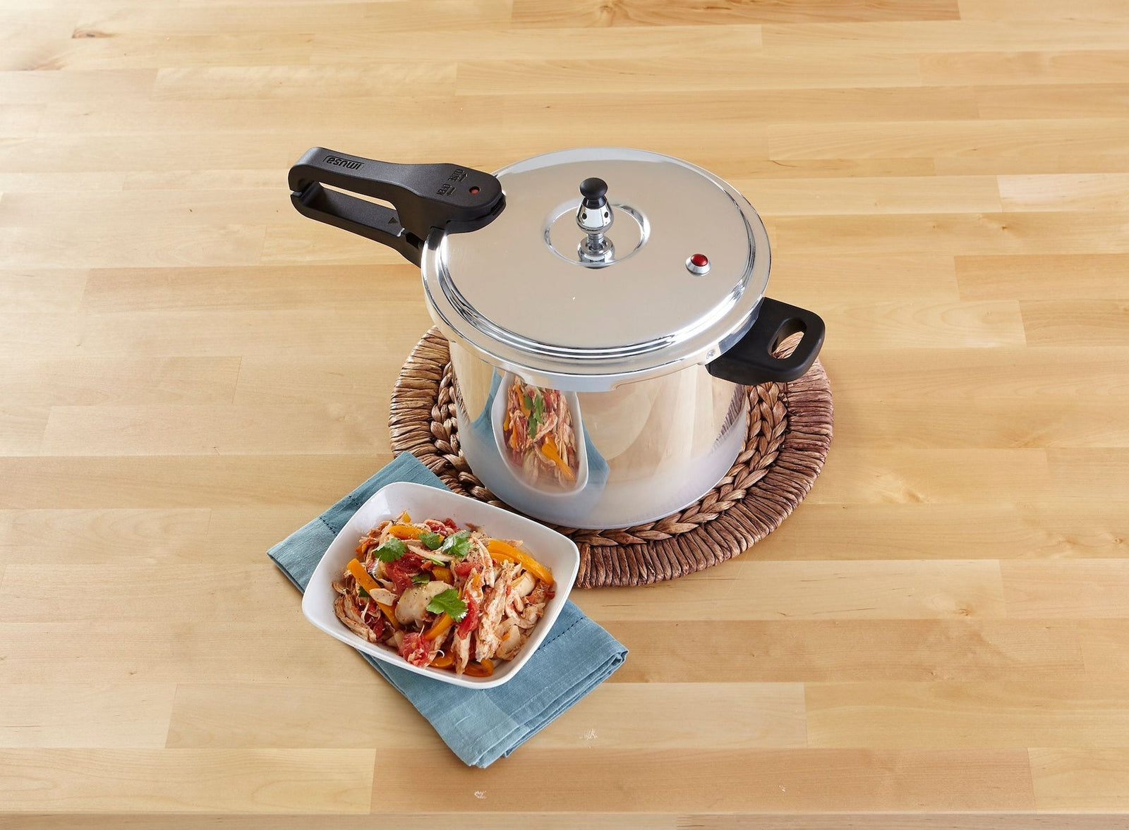 Stovetop Pressure Cooker, Aluminum, 7-qt G1D7 - product image 8