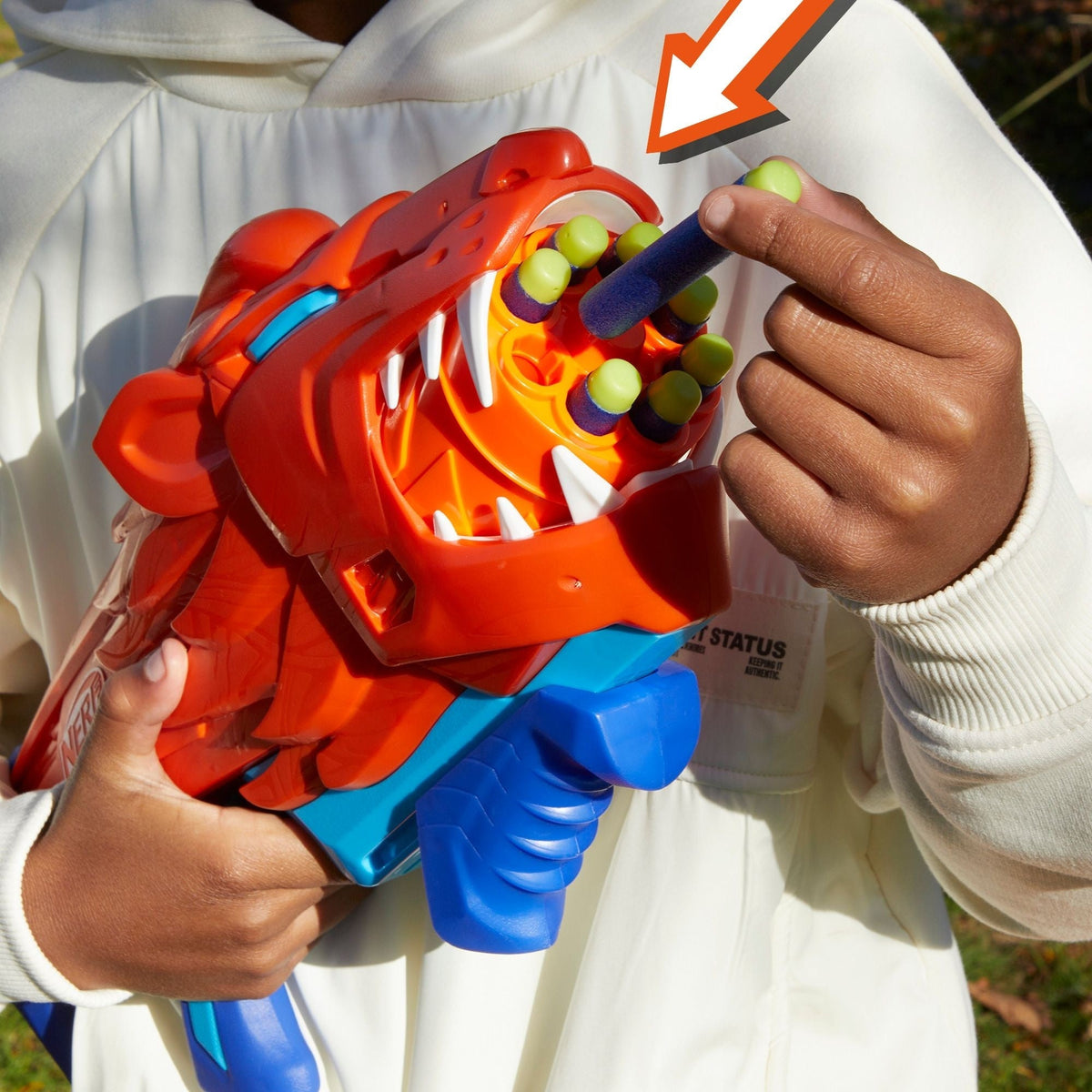 Junior Wild Lionfury Easy-Play Dart Blaster, Includes 16 Darts, Ages 6+ W2W5 - product image 5