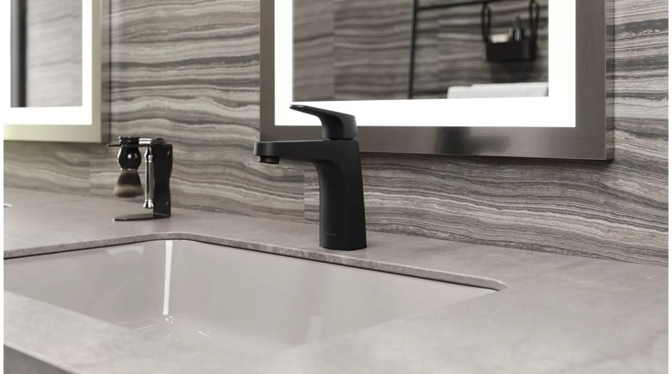 Matlock Single Handle High Arc Single Hole 4-in Centreset Bathroom Sink Faucet, Push & Seal Drain, Matte Black P7U2 - product image 4
