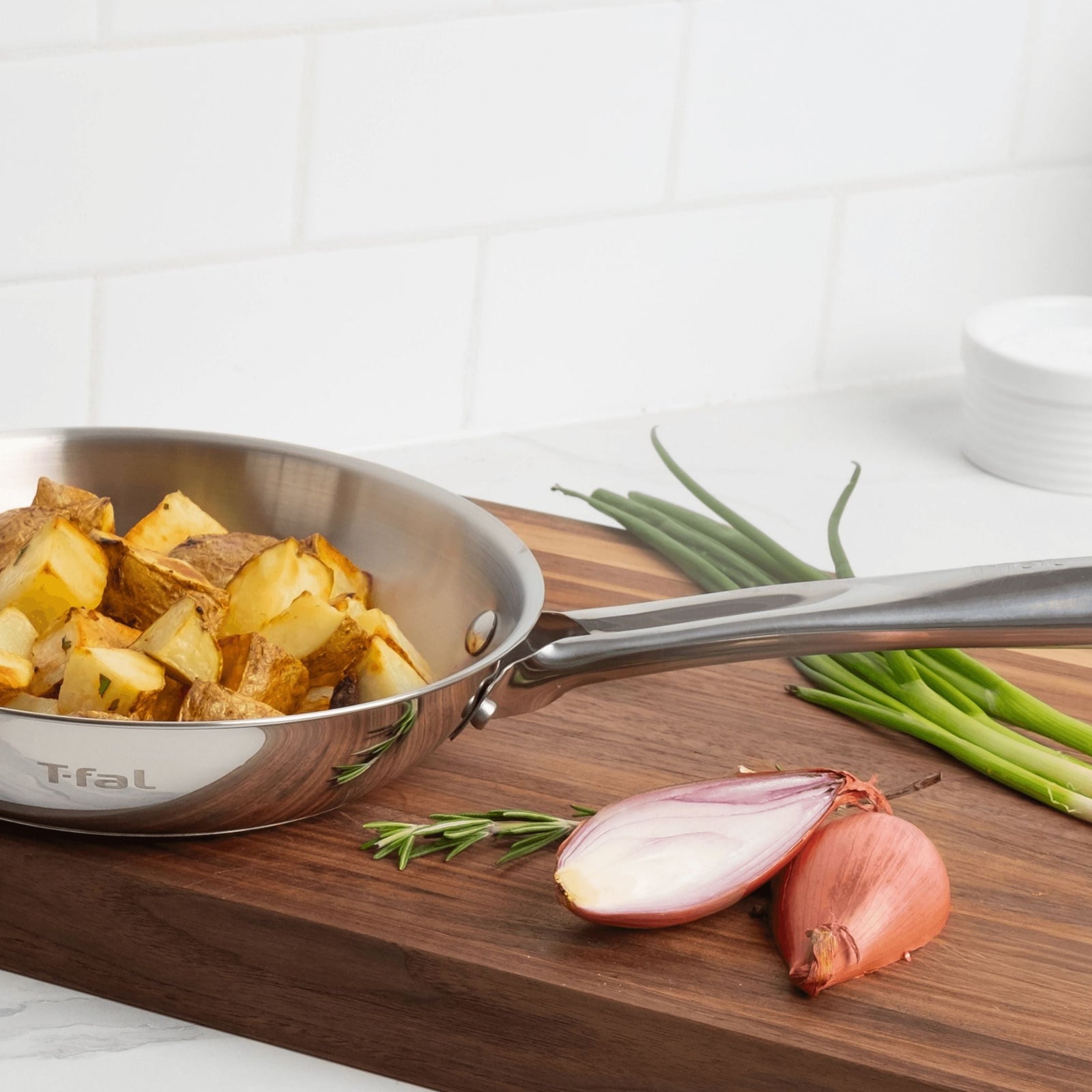 Viva Stainless Steel Cookware Set, Dishwasher & Oven Safe, Pots and Pans Set, 10-pc Q4P3 - product image 4